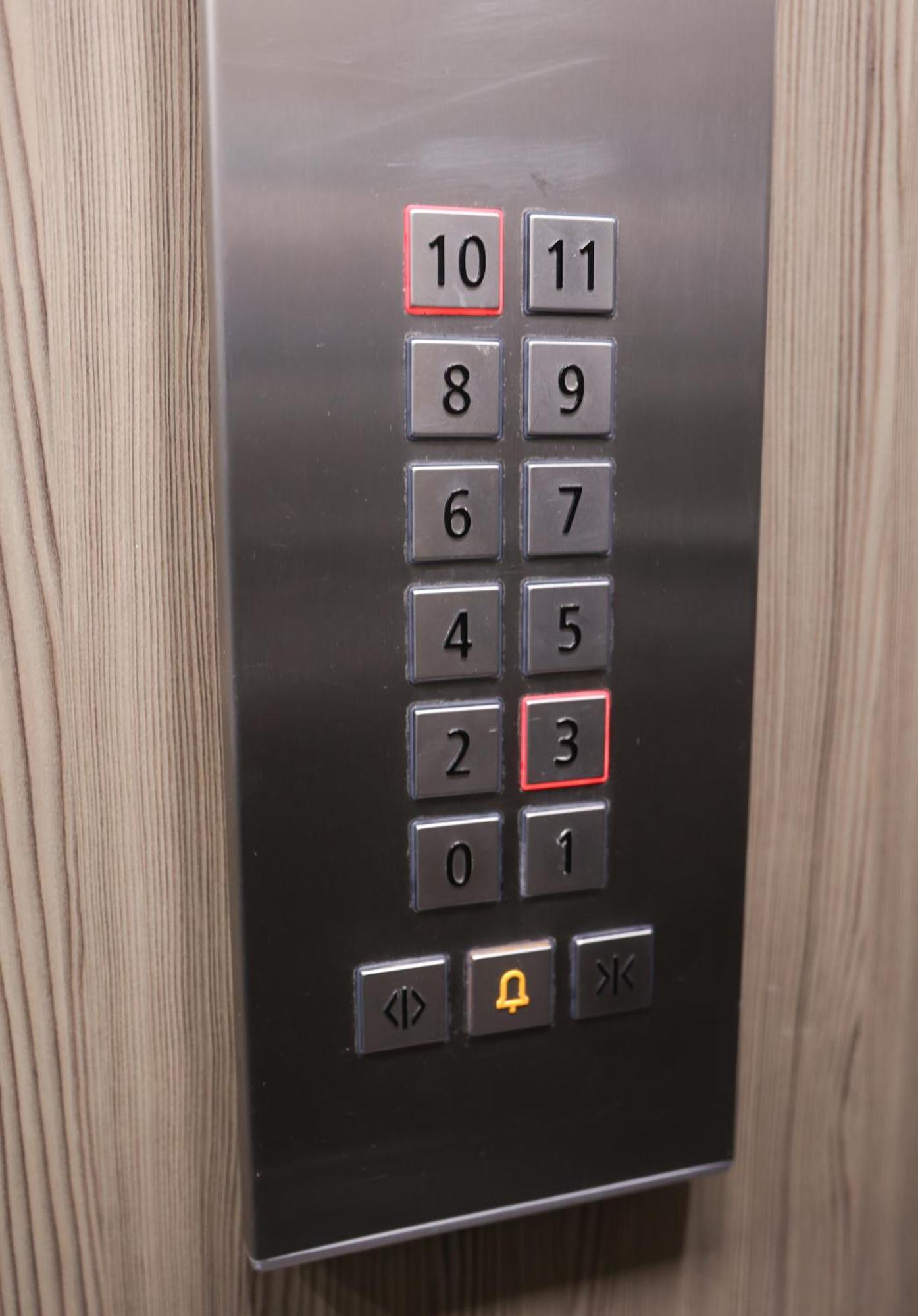 Apartment Vitan Oasis - Free Secured Private Parking - Self Check-in -