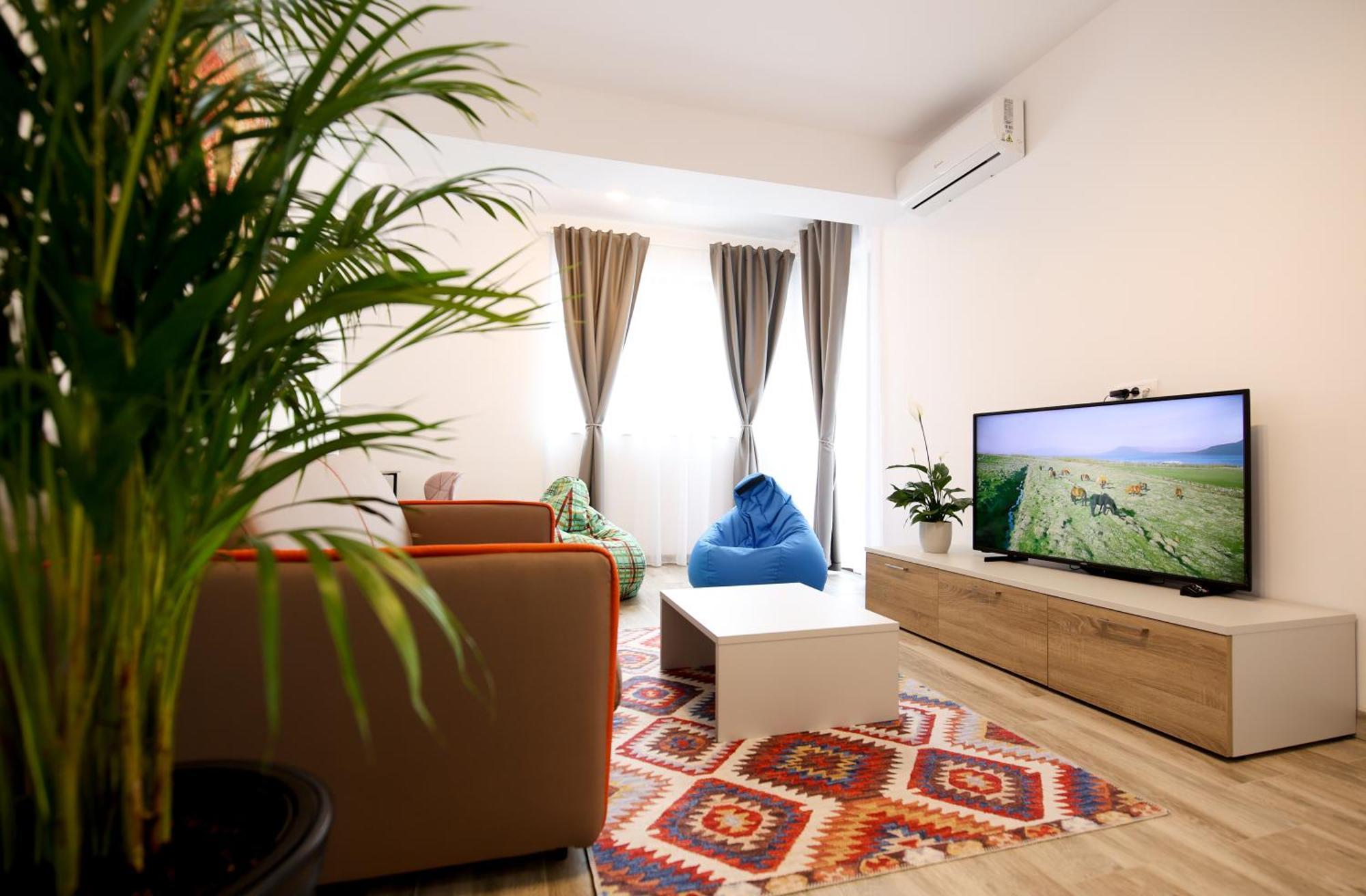 Apartment Vitan Oasis - Free Secured Private Parking - Self Check-in - *