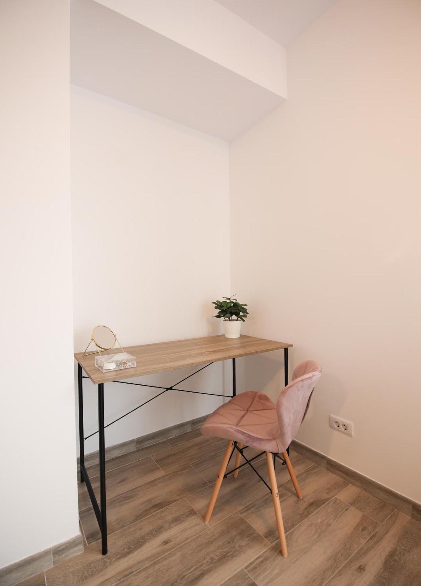 Vitan Oasis - Free Secured Private Parking - Self Check-in - Bucharest